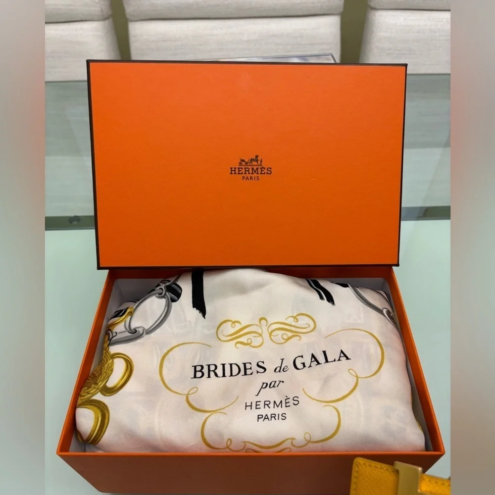 Authentic Hermès Carré 90 Silk Scarf